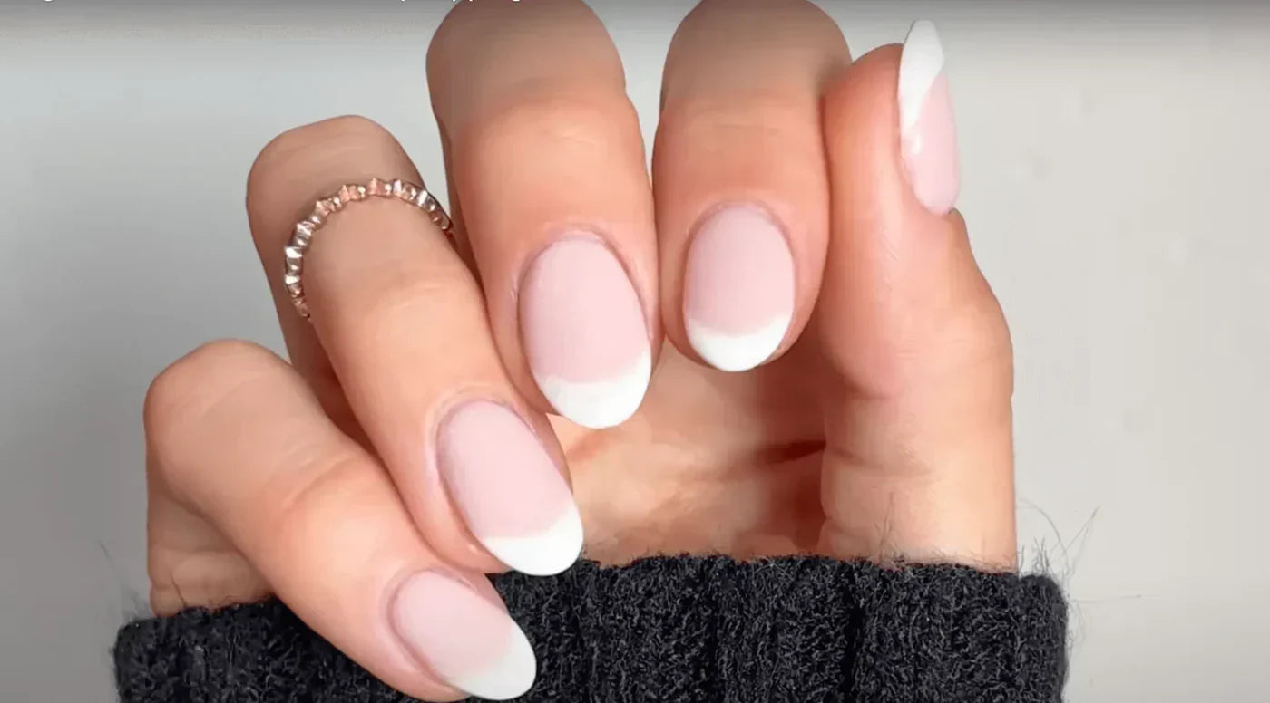 How to Create a French Manicure with Dipping Powder?